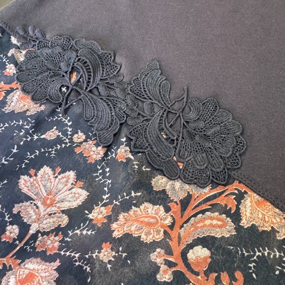 Akemi + Kin for Anthropologie Mixed Boho Floral Tunic Tee Top (Size S) - Picture 8 of 15